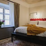 Monastery Garden Bistro & B&B 체스키크룸로프
