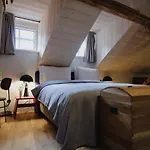 Monastery Garden Bistro & 체스키크룸로프
