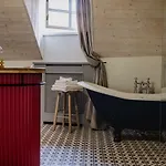 Monastery Garden Bistro & Oda ve Kahvaltı Český Krumlov