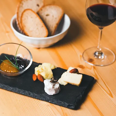 Nocleg ze śniadaniem Monastery Garden Bistro & Czeski Krumlow