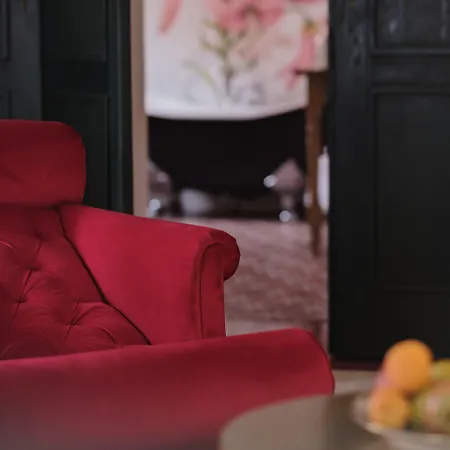 Nocleg ze śniadaniem Monastery Garden Bistro & 4*