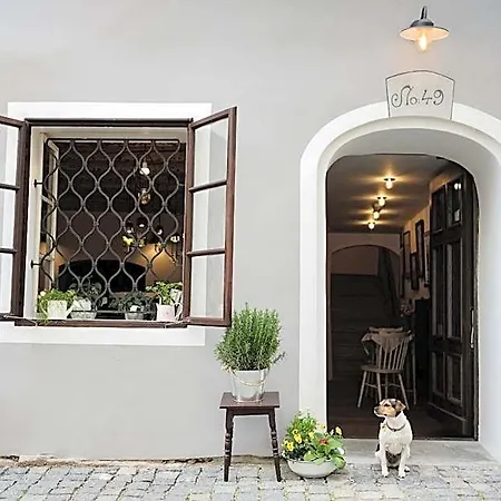 Monastery Garden Bistro & B&B 체스키크룸로프