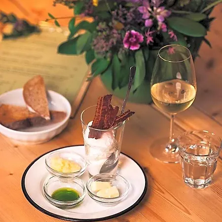 B&B Monastery Garden Bistro &