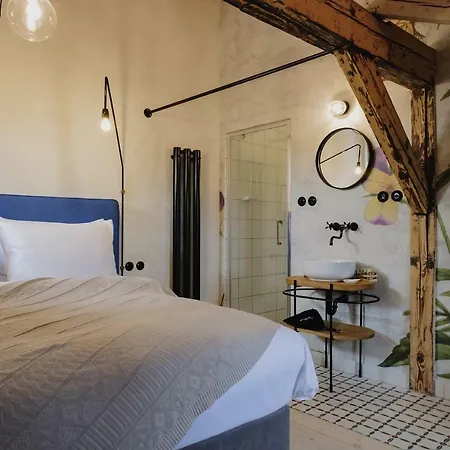 Bed & Breakfast Monastery Garden Bistro&rooms