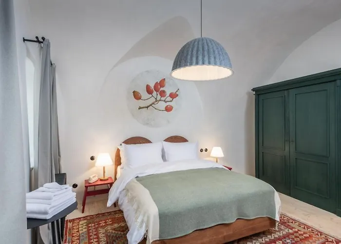 Monastery Garden Bistro & 4* Чески-Крумлов