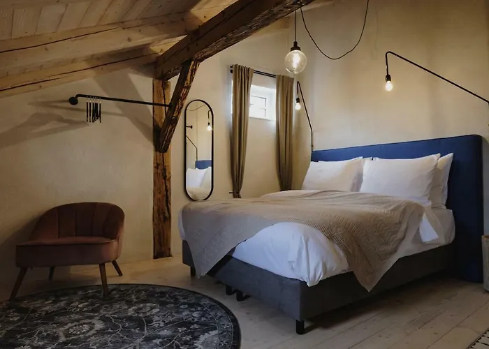 Monastery Garden Bistro&rooms